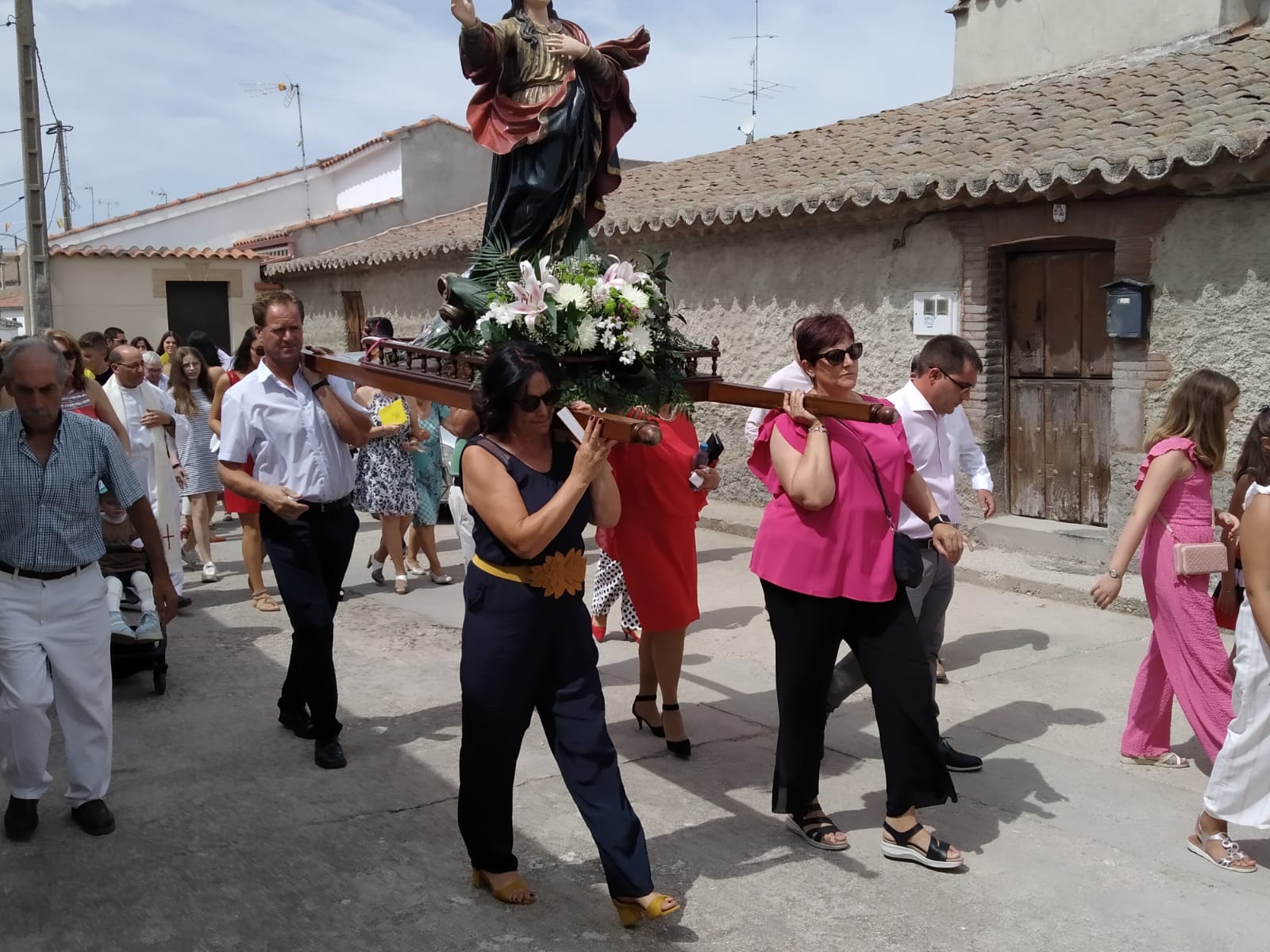 Procesión en Peñarandilla en honor a la Virgen de la Asunción (19)