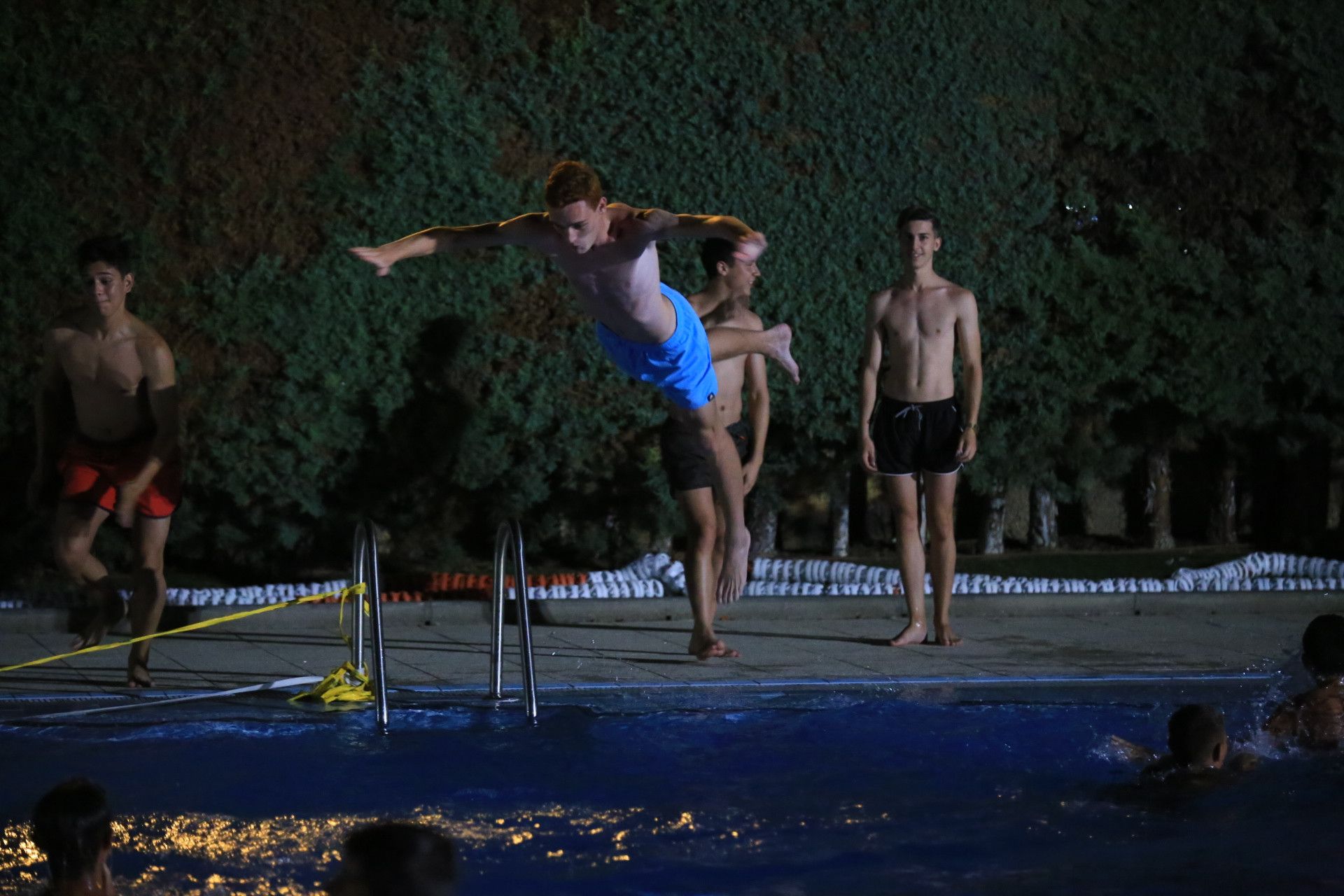  Baños nocturnos piscina Carbajosa (9) 