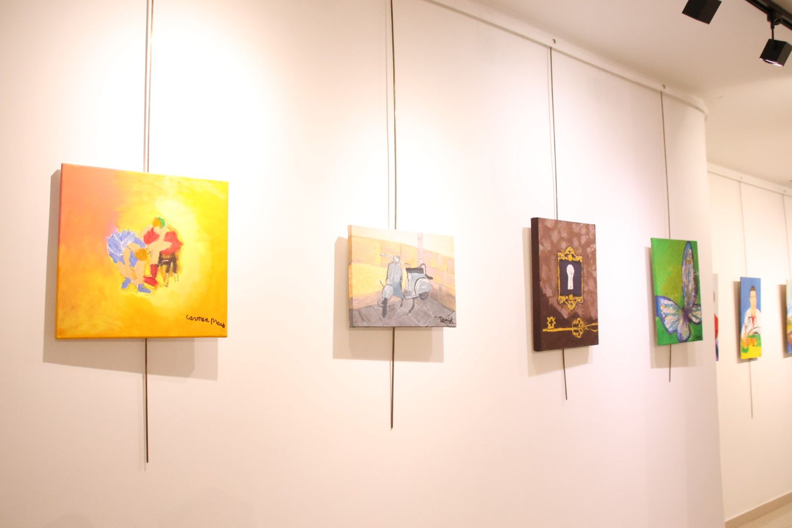 inaugura la exposición ‘Taller de artes plásticas y visuales’ de la Fundación Aviva