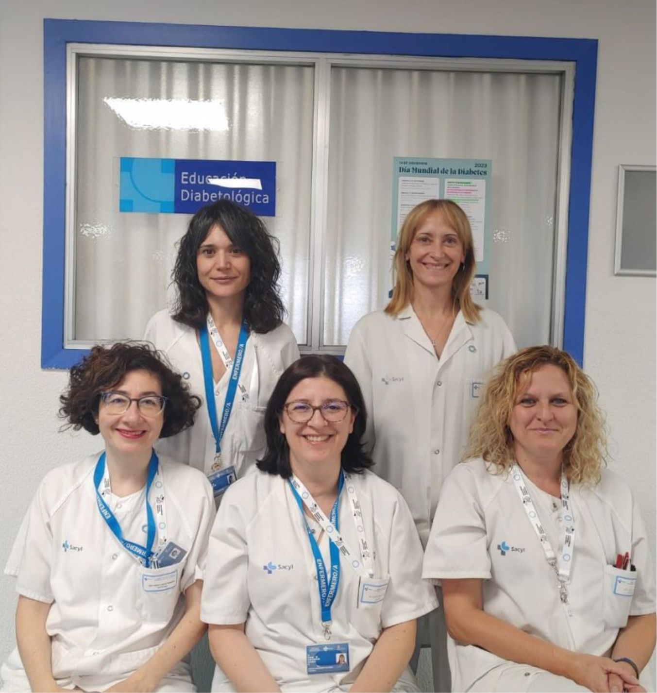 Ana Calvo, Alicia Manzano, Nuria Natal, Ana María Martín Carabias e Irene Gaite, forman el equipo de Unidad de Educación Diabetológica