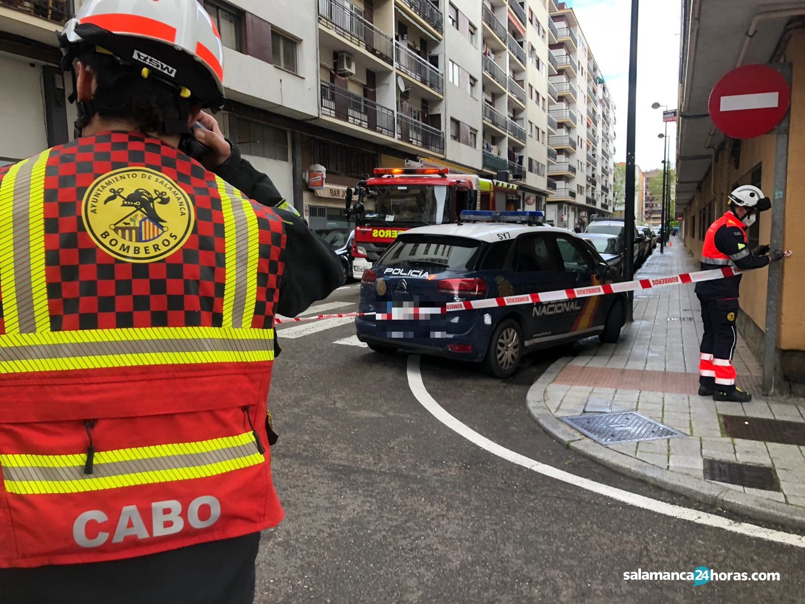  Intervención Bomberos de Salamanca en calle Plasencia (28 4 2020) (3) 