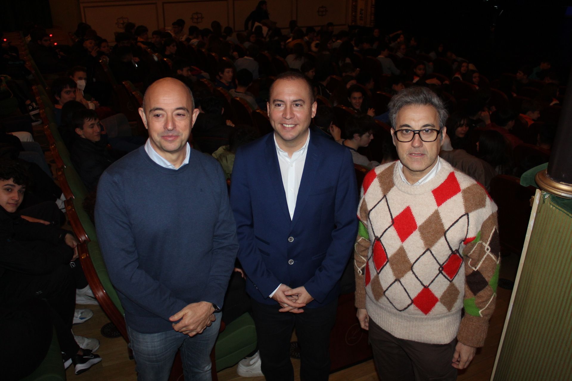 El concejal de Educación, Luis Sánchez, asiste al concierto didáctico para escolares, dedicado a Tomás Bretón.