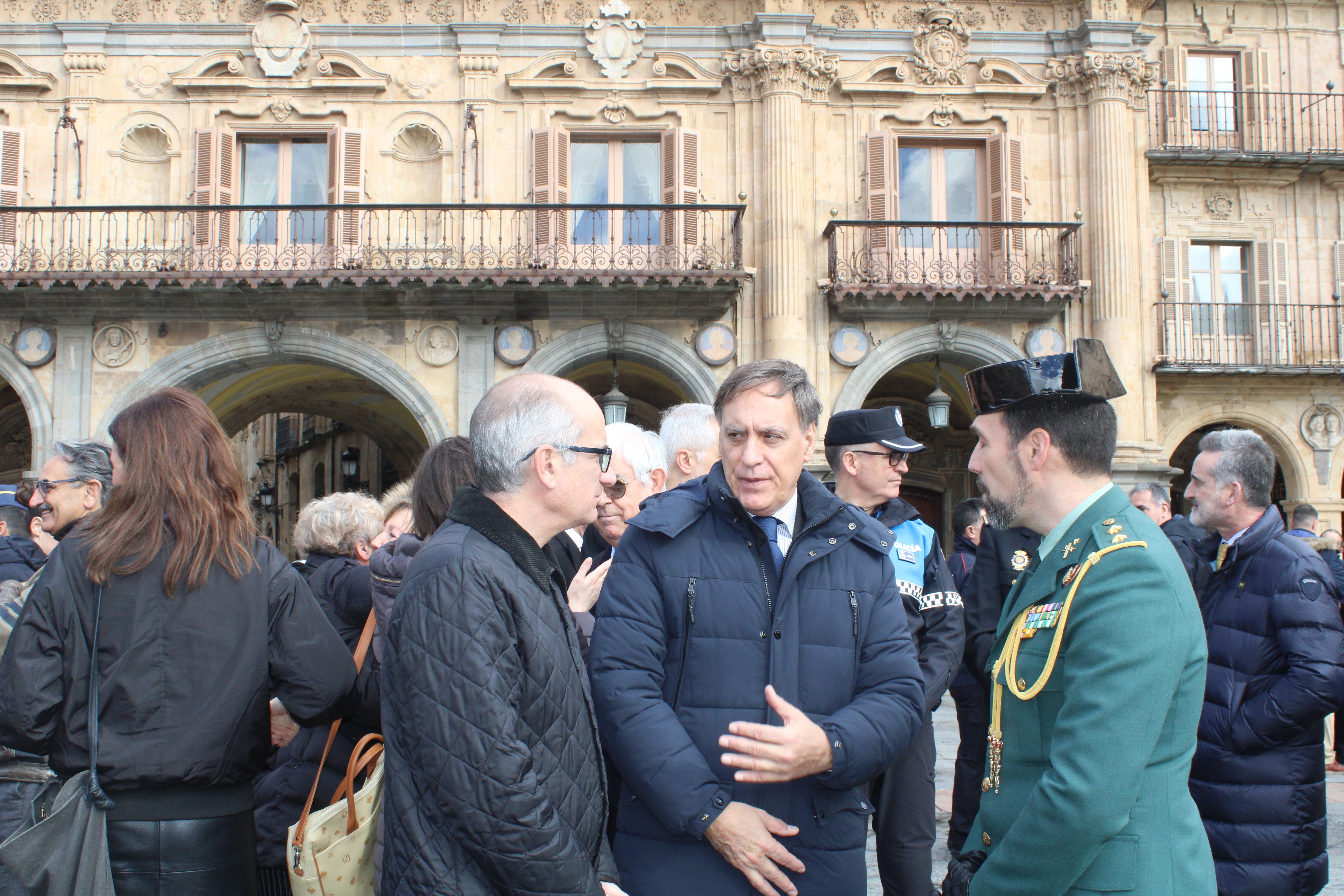 Minuto de silencio Salamanca con motivo de la muerte en acto de servicio de dos Guardias Civiles en Barbate