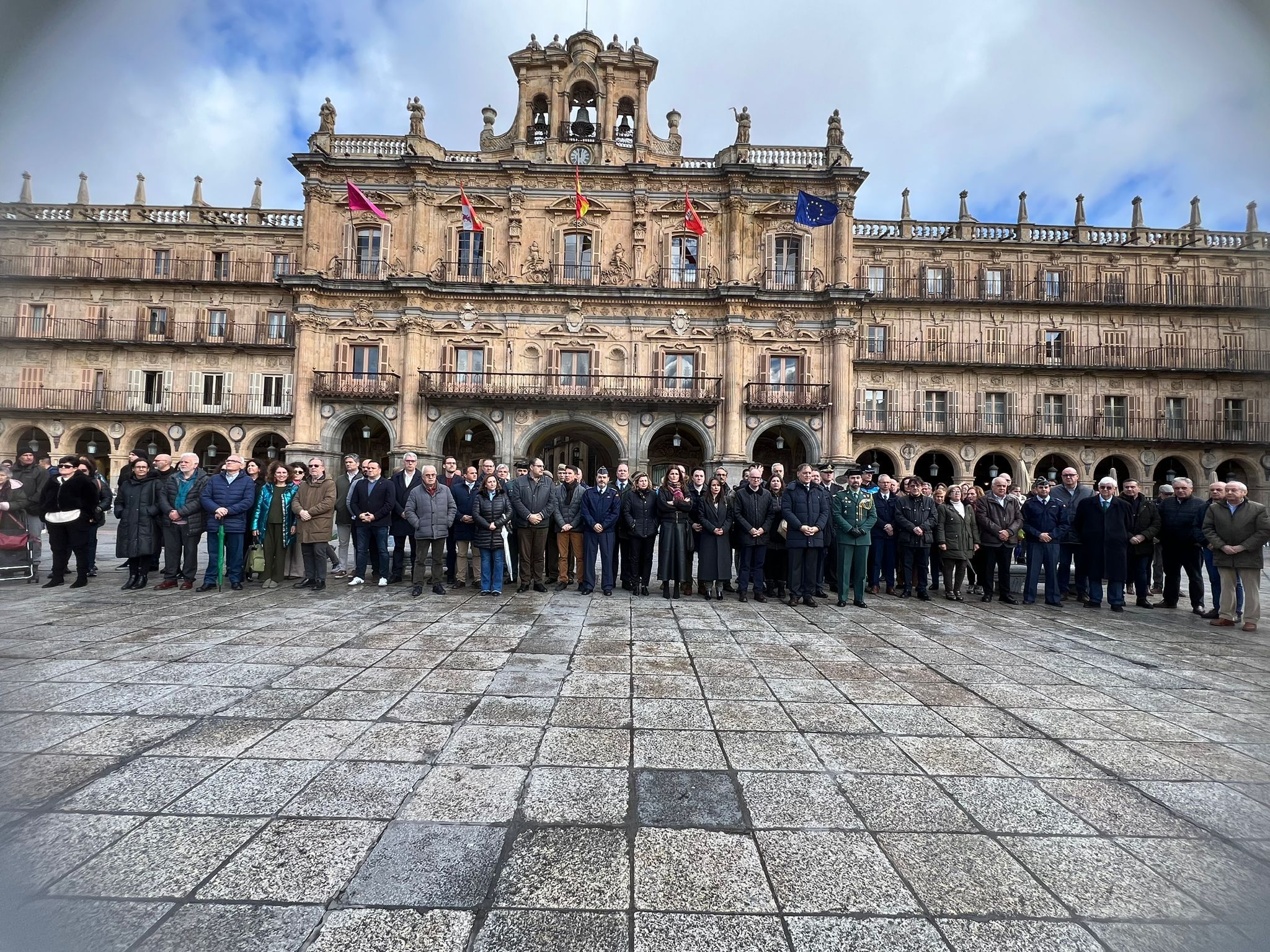 GALERÍA | Minuto de silencio Salamanca y provincia con motivo de la muerte en acto de servicio de dos Guardias Civiles en Barbate