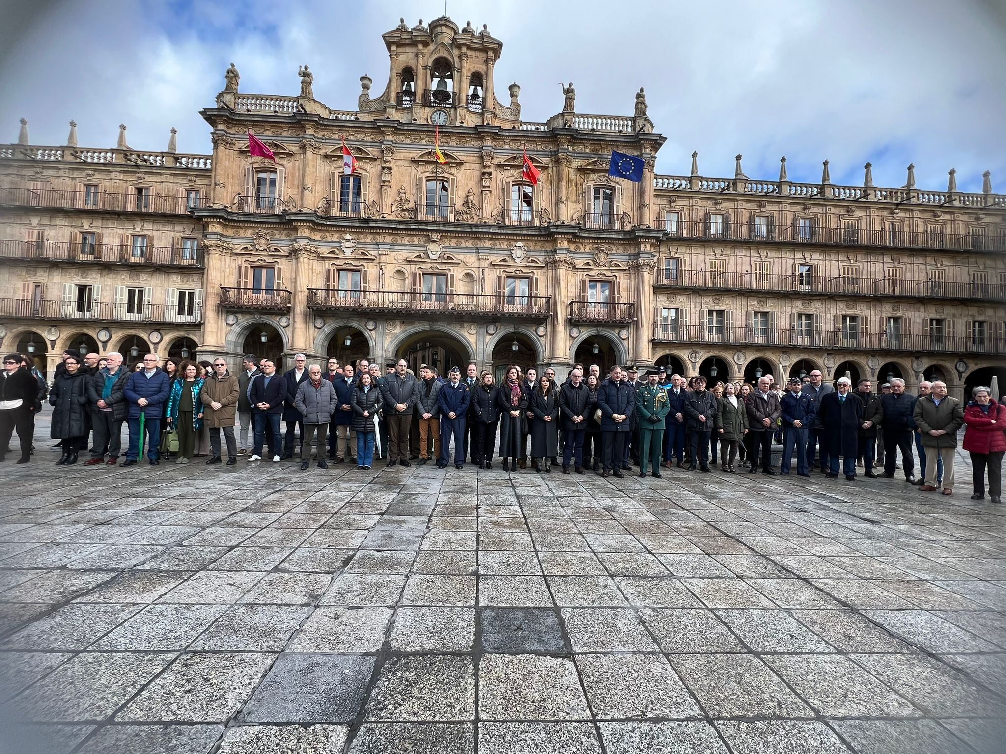 GALERÍA | Minuto de silencio Salamanca y provincia con motivo de la muerte en acto de servicio de dos Guardias Civiles en Barbate