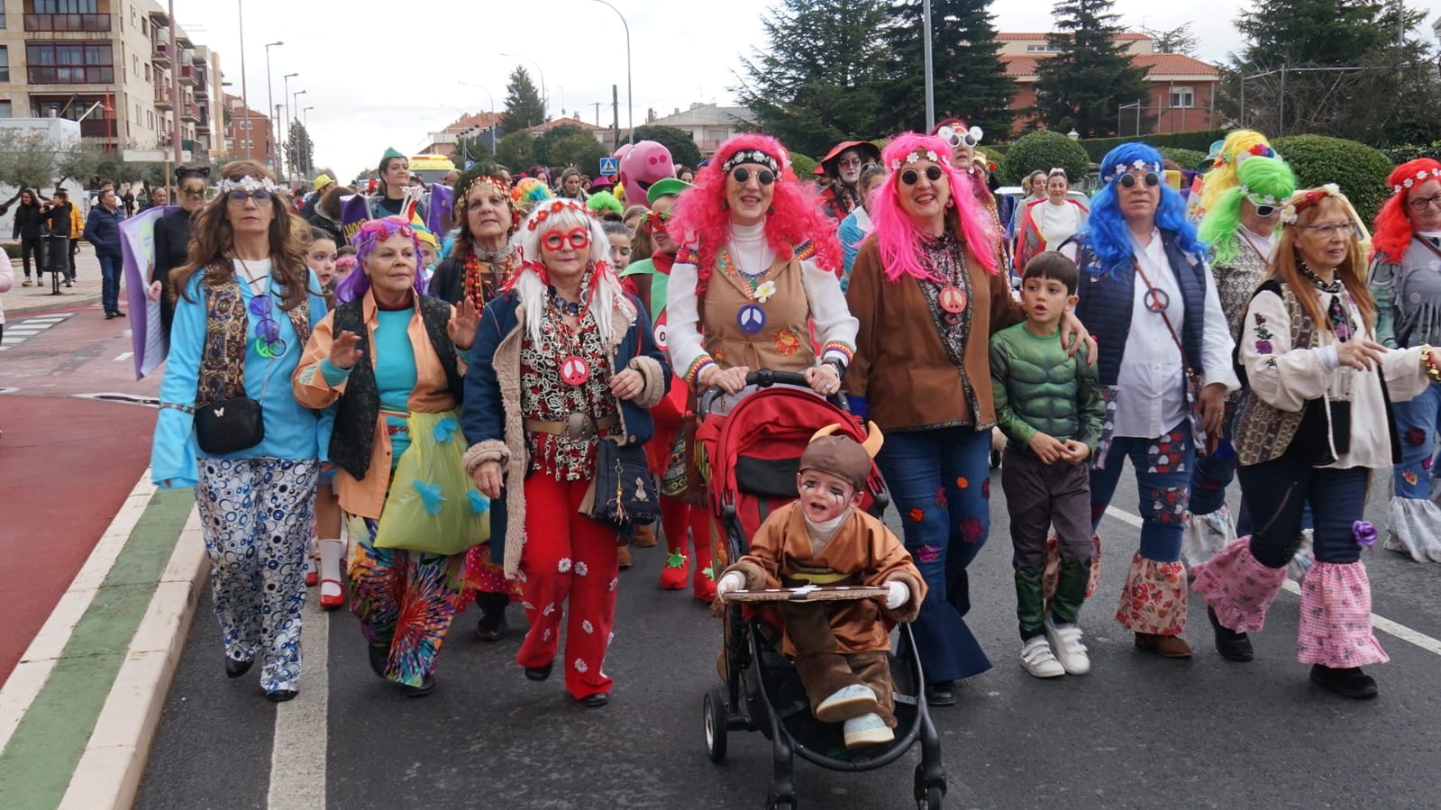 GALERÍA | El pasacalles de Carnaval en Santa Marta llena de risas y diversión la tarde 