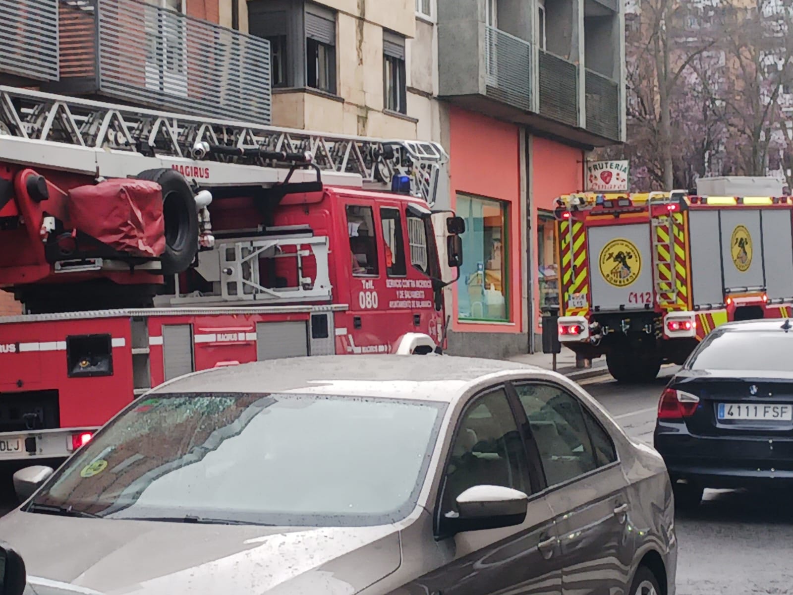 Bomberos en el Camino de las Aguas