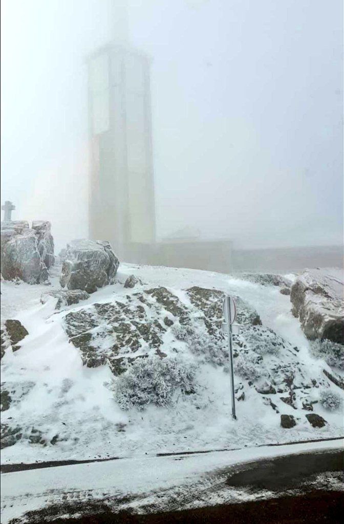 Nieve en la Sierra de Francia. Fuente: @CiudadRMeteo