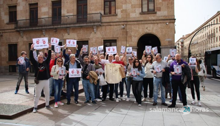 Concentración de funcionarios de prisión frente a la Subdelegación de Salamanca. Fotos Andrea M.