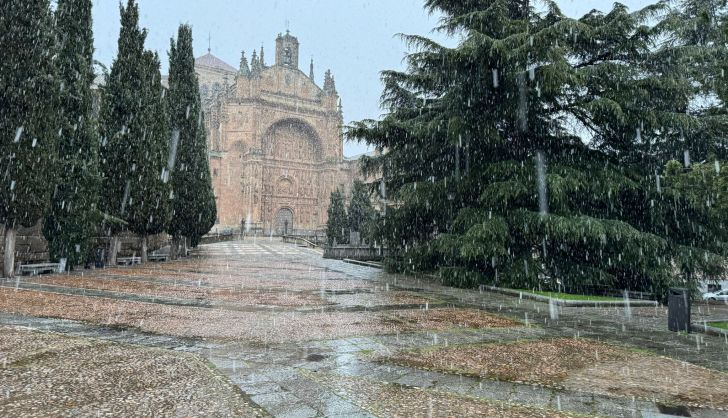 La nieve se deja ver en la provincia de Salamanca durante este Domingo de Resurrección