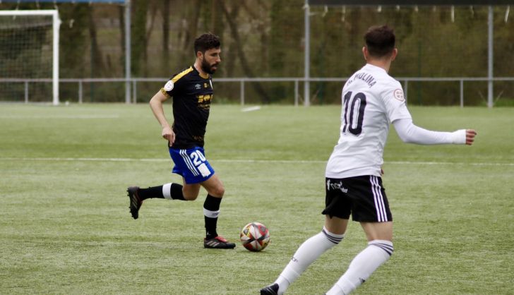 Diego Benito, ante el Burgos Promesas FOTO SALAMANCA CF UDS