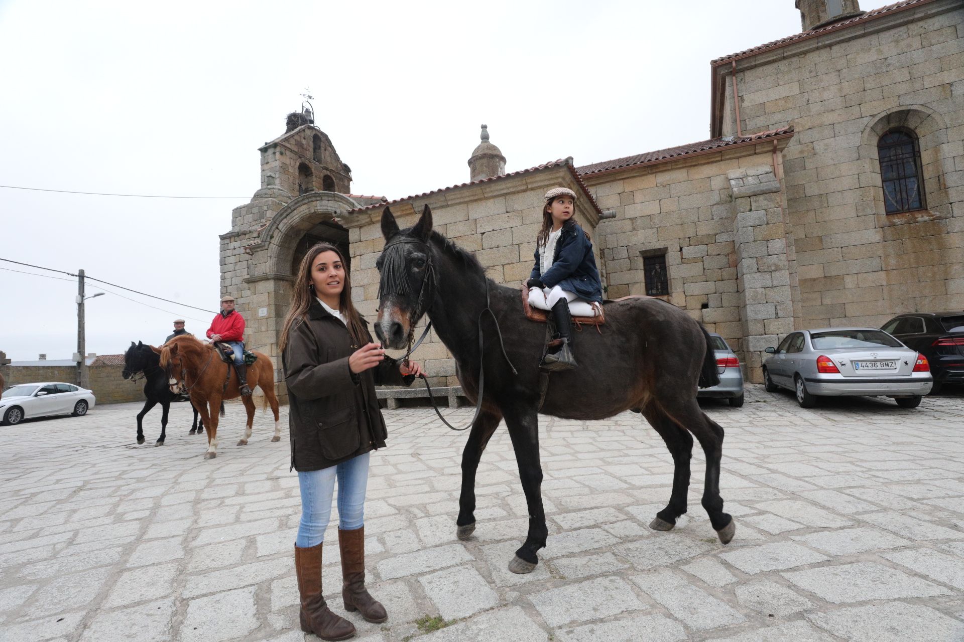 GALERÍA  Medio centenar de jinetes participan en la 'I Ruta a caballo de Siega Verde'. Fotos Siega Verde (6)