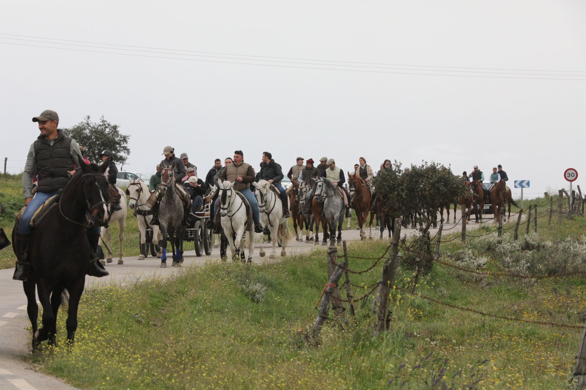 GALERÍA  Medio centenar de jinetes participan en la 'I Ruta a caballo de Siega Verde'. Fotos Siega Verde (10)