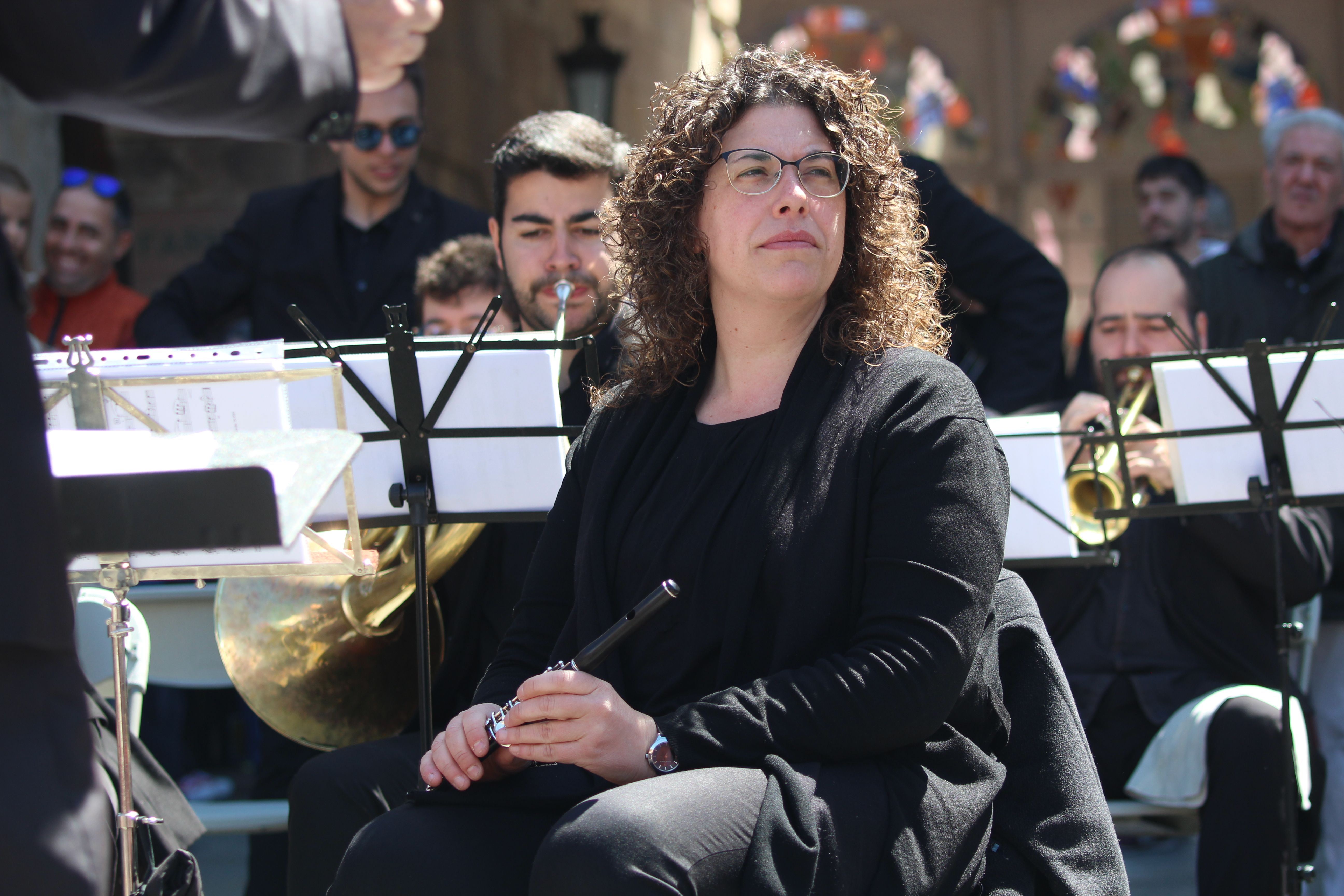  La Banda Municipal de Música, dirigida por Mario Vercher Grau, ofrece en la Plaza Mayor un concierto.