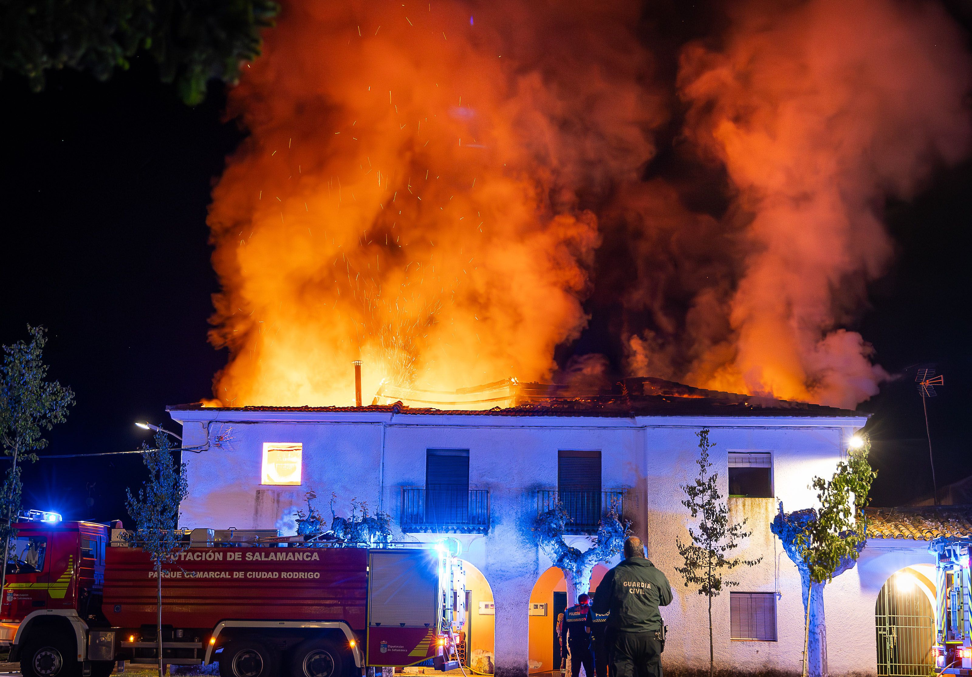 Incendio en dos viviendas en Águeda. Vicente. ICAL