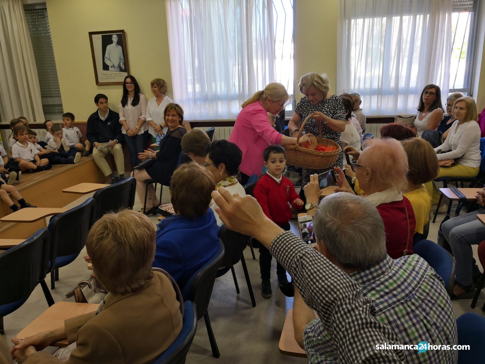  Día de los abuelos colegio San Estanislao de Kostka (17) 