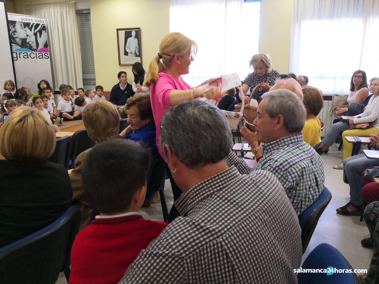  Día de los abuelos colegio San Estanislao de Kostka (12) 