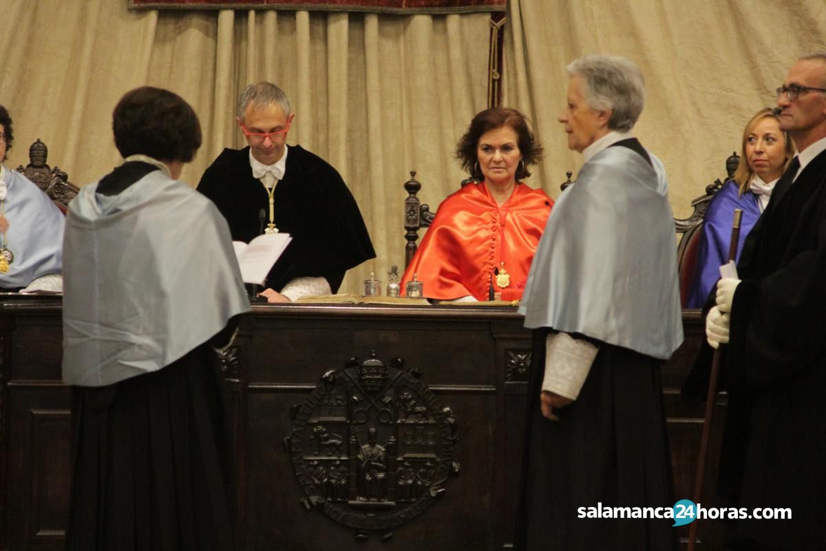  Ceremonia Doctoras Honoris Causa Victoria Camps Adela Cortina presencia Carmen Calvo (134) 