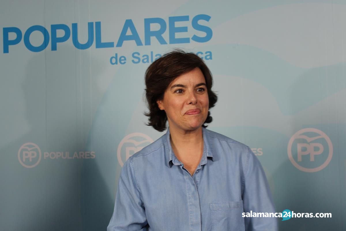  Soraya sáenz de santamaría en Salamanca   campaña primarias (34) 