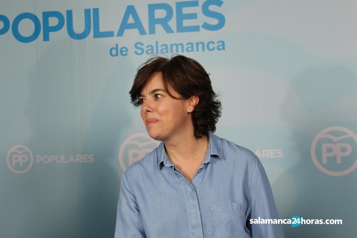  Soraya sáenz de santamaría en Salamanca   campaña primarias (33) 
