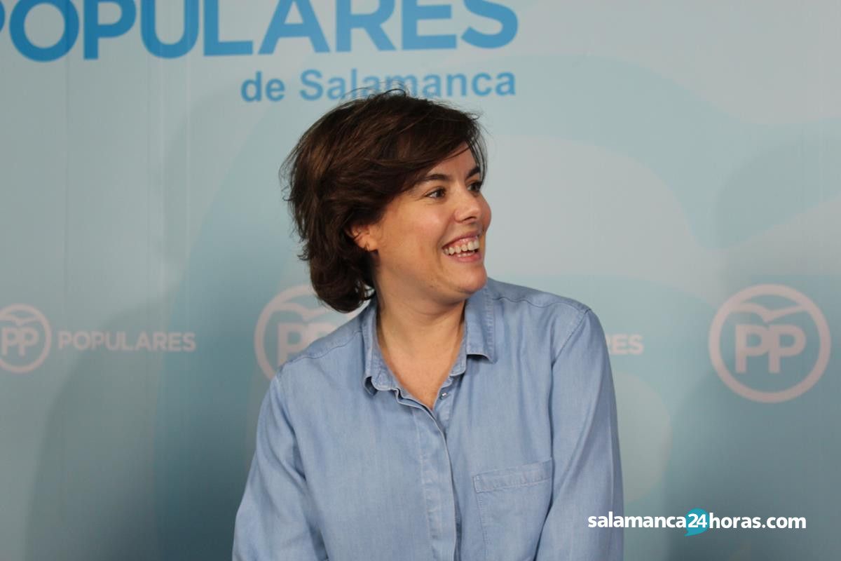  Soraya sáenz de santamaría en Salamanca   campaña primarias (35) 