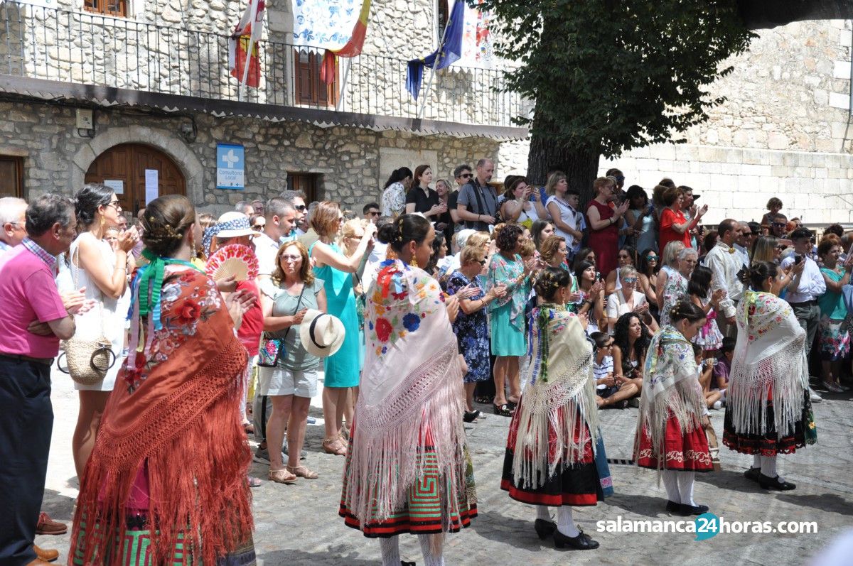  Mogarraz procesión bailes serranos (52) 