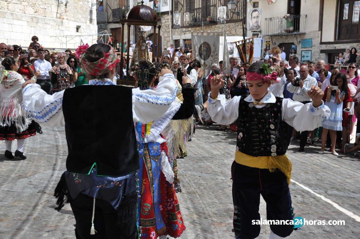  Mogarraz procesión bailes serranos (53) 
