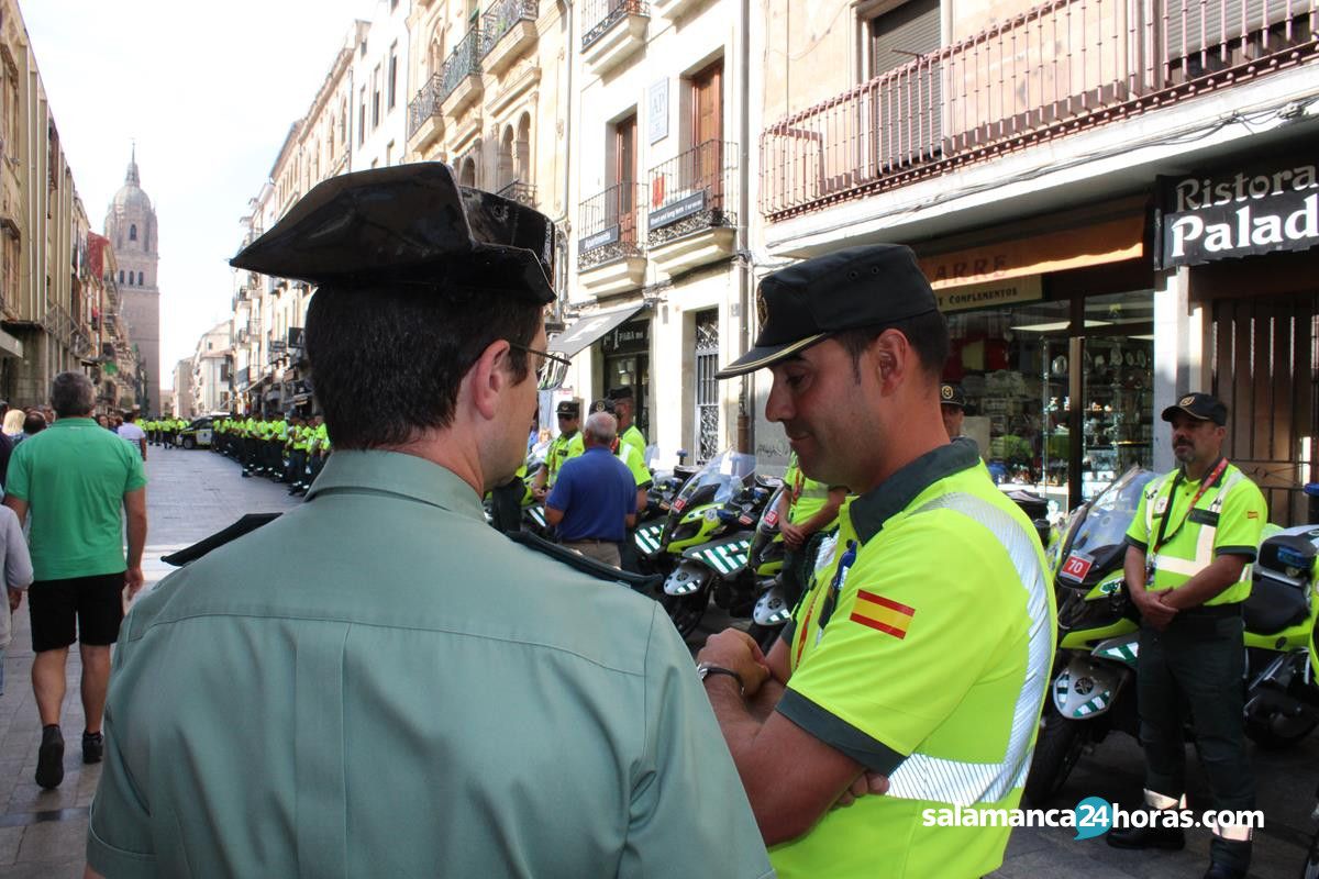  Unidad Móvil de la Guardia Civil en la Vuelta a España (40) 