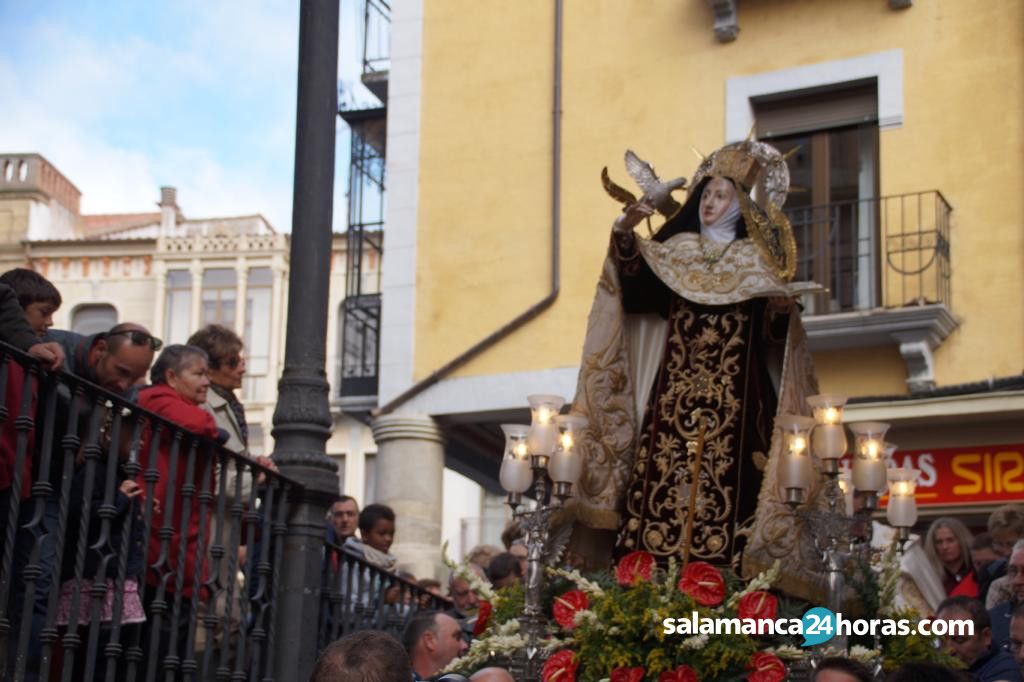  Santa Teresa sale de Clausura (30) 