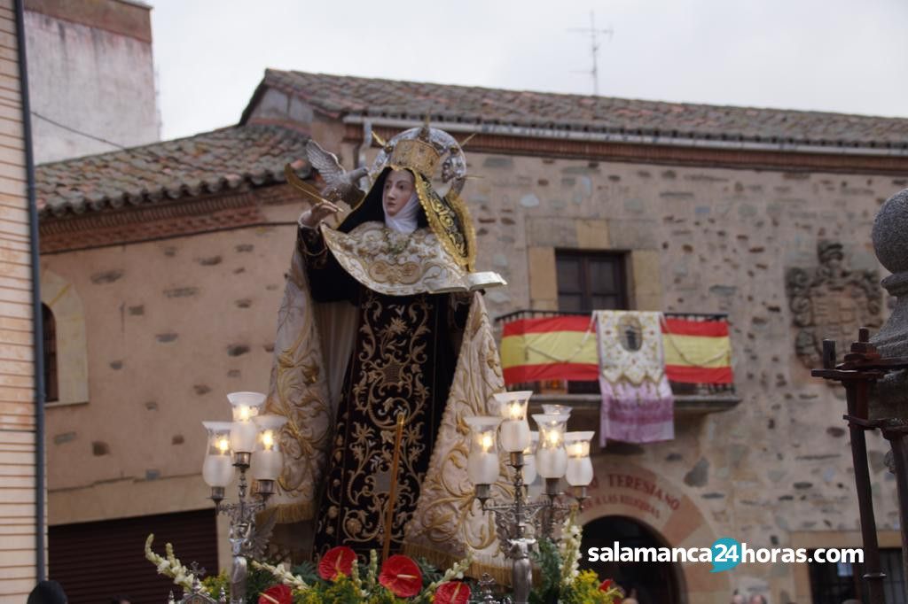  Santa Teresa sale de Clausura (35) 