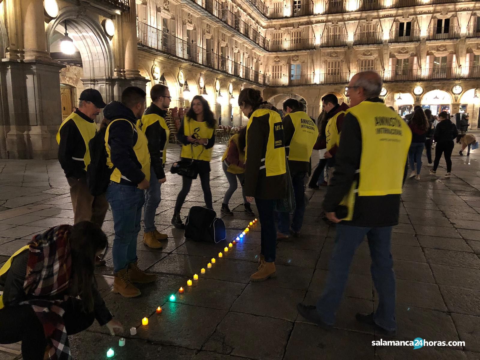  Perfomance de Amnistia Internacional en la Plaza Mayor (2) 