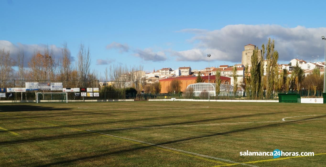  Campo de fútbol Alba de Tormes (15) 
