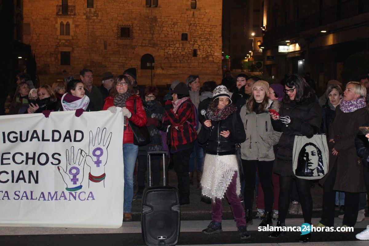  Concentracion feminista en Salamanca (5) 
