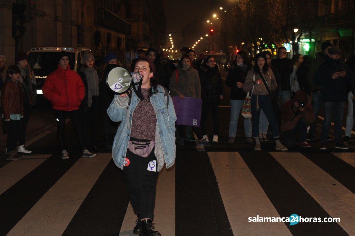  Concentracion feminista en Salamanca (9) 