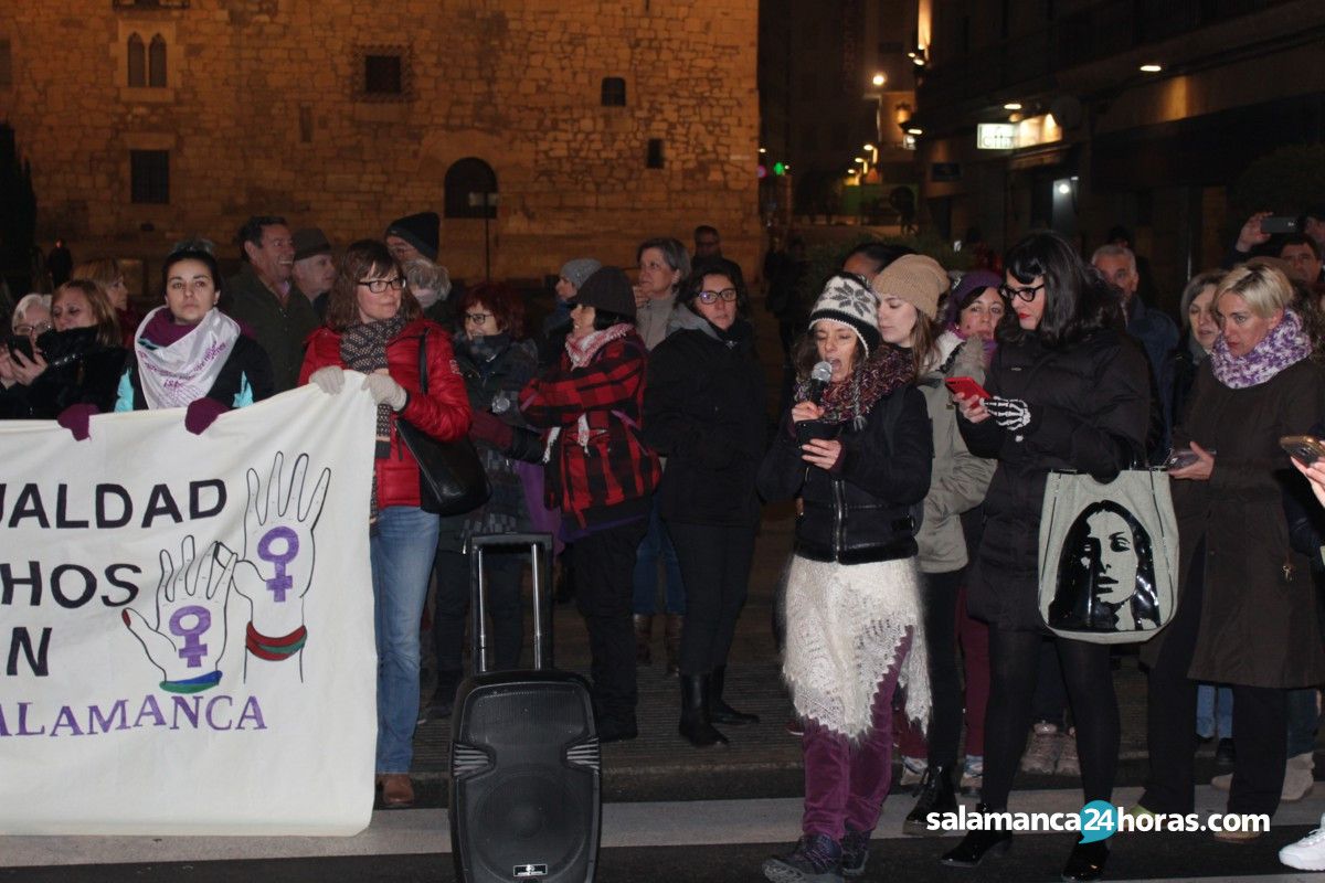  Concentracion feminista en Salamanca (6) 