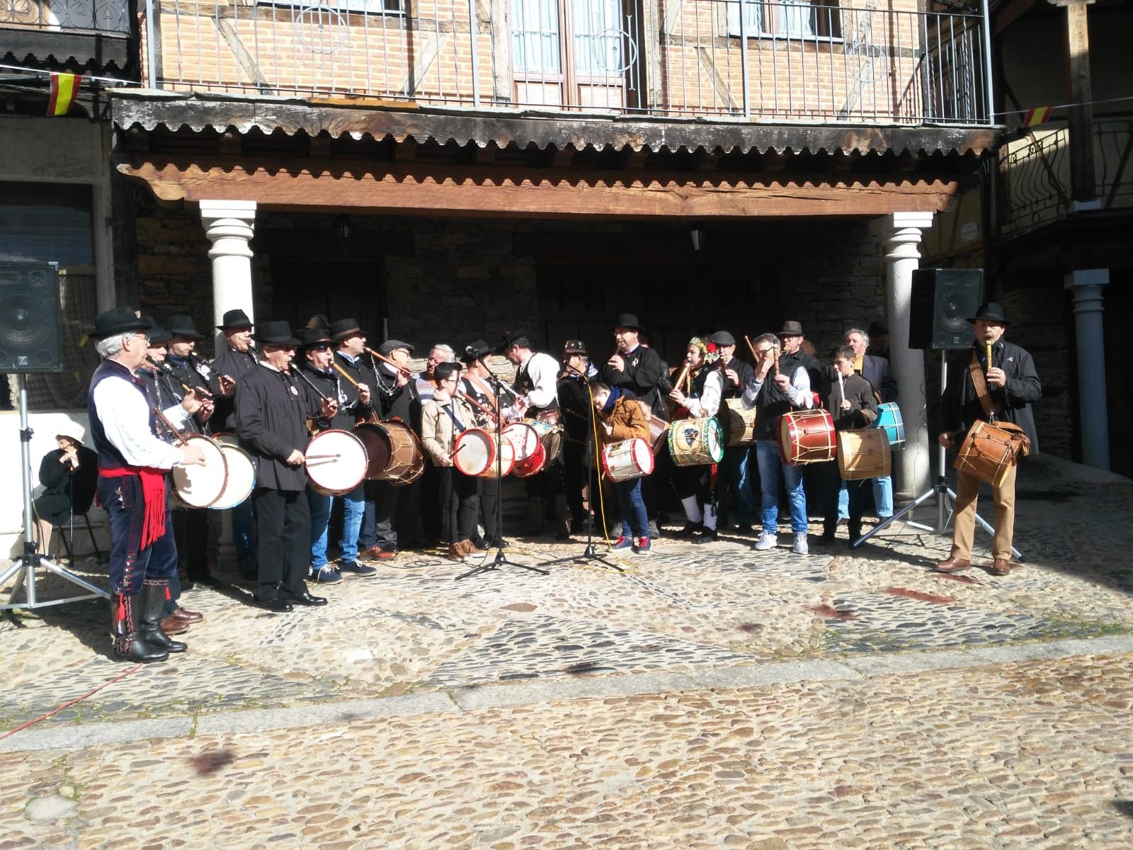  Festival de tamborileros en valero (5) 