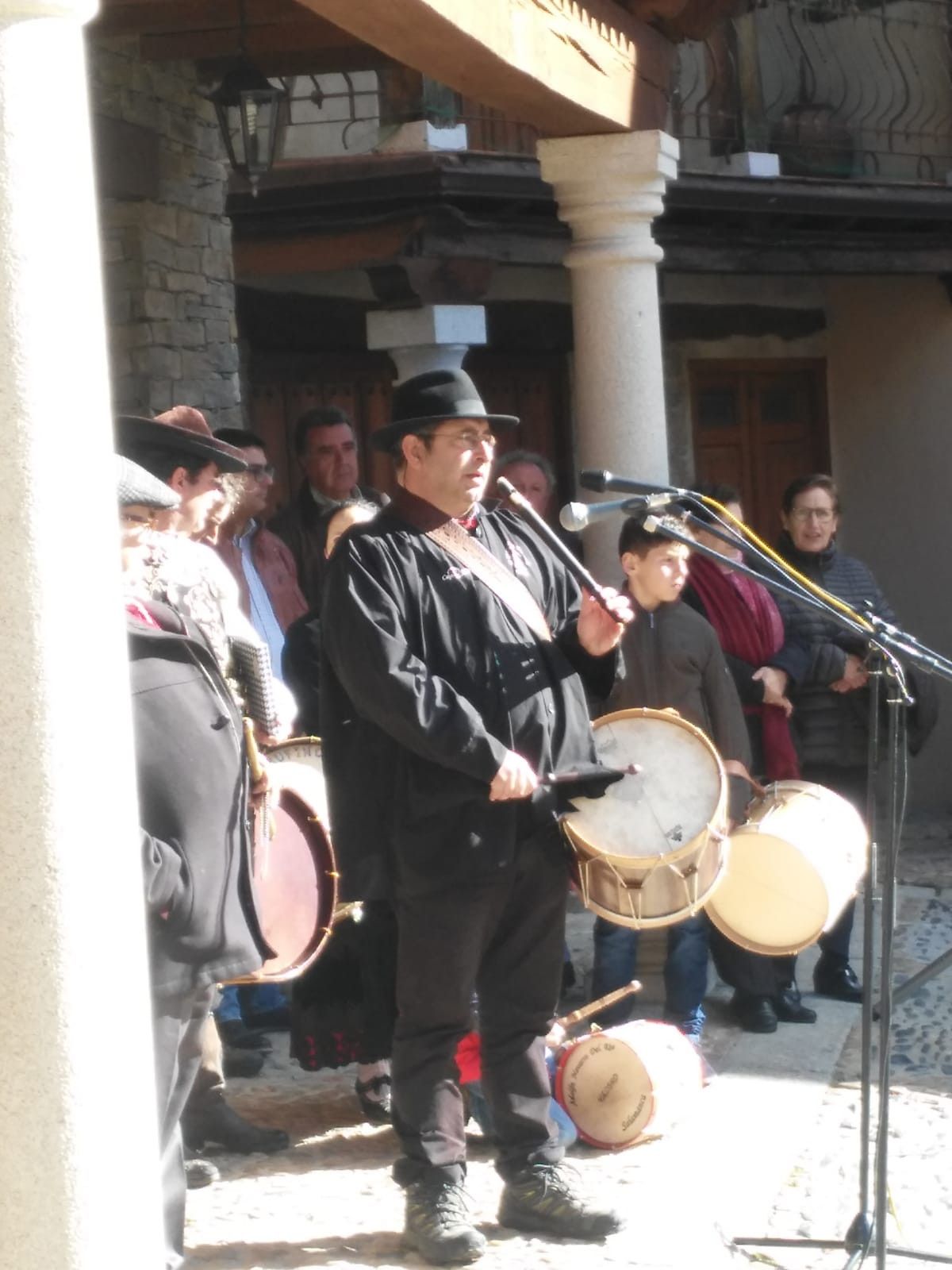  Festival de tamborileros en valero (1) 