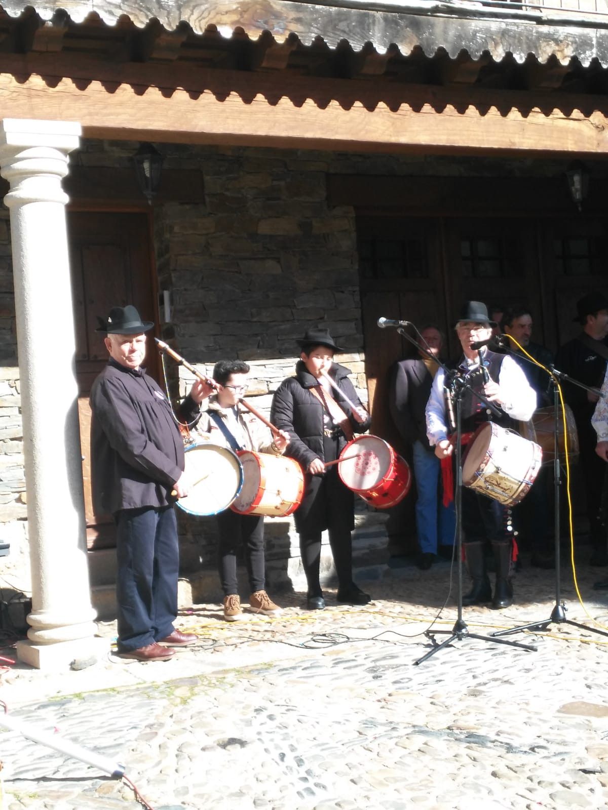  Festival de tamborileros en valero (8) 