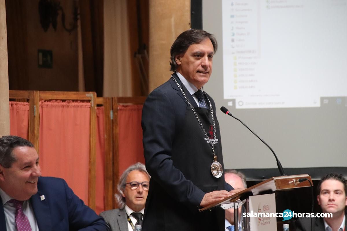  García Carbayo recibe el Premio Sumiller de Oro XXI Concurso Regional (7) (Copy) 