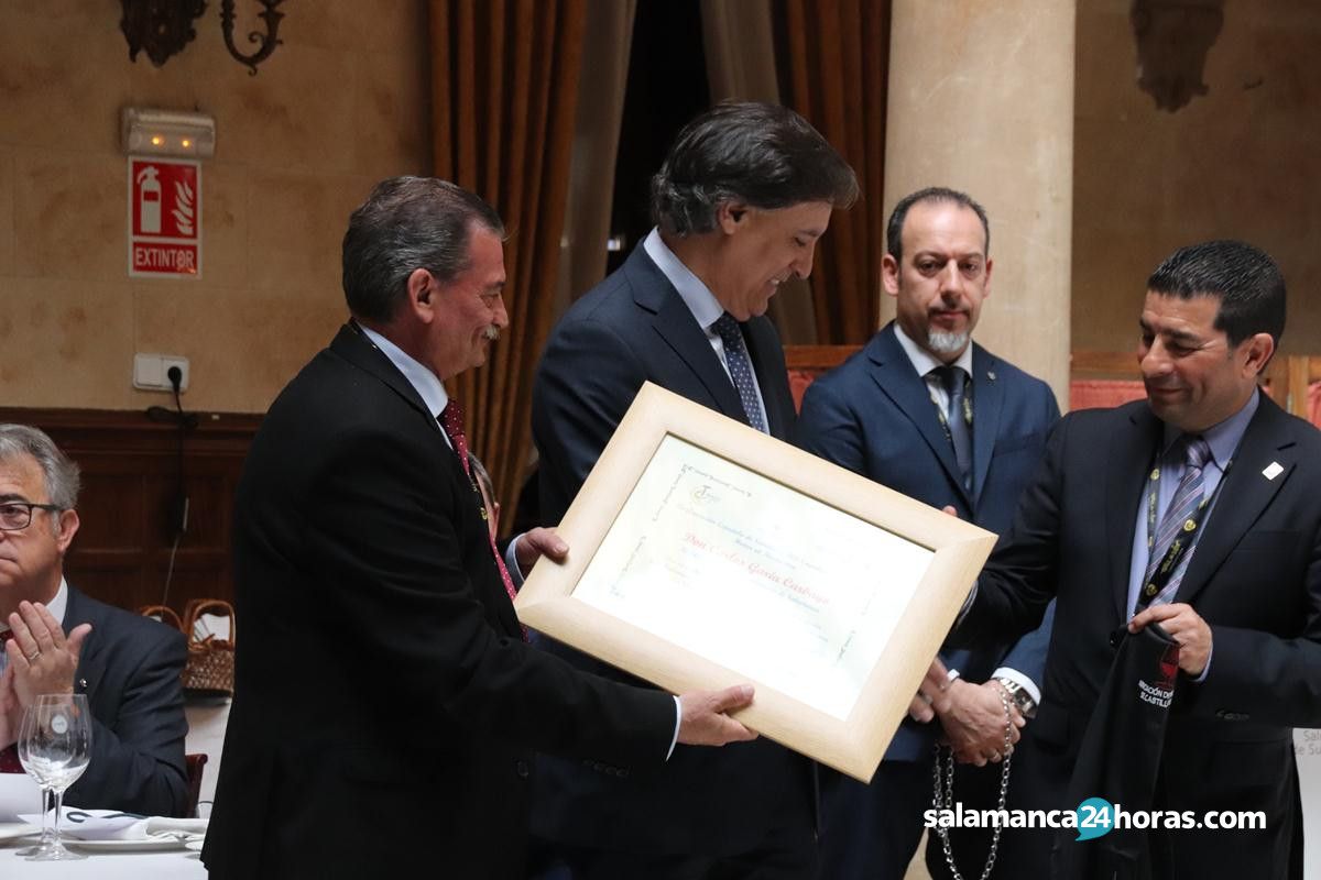  García Carbayo recibe el Premio Sumiller de Oro XXI Concurso Regional (21) (Copy) 
