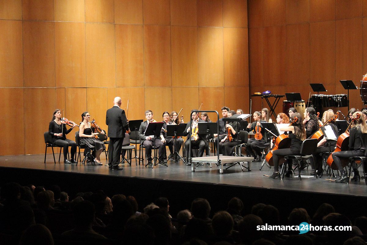  Concierto de la Orquesta Sinfonica Ciudad de Salamanca en el CAEM (6) 