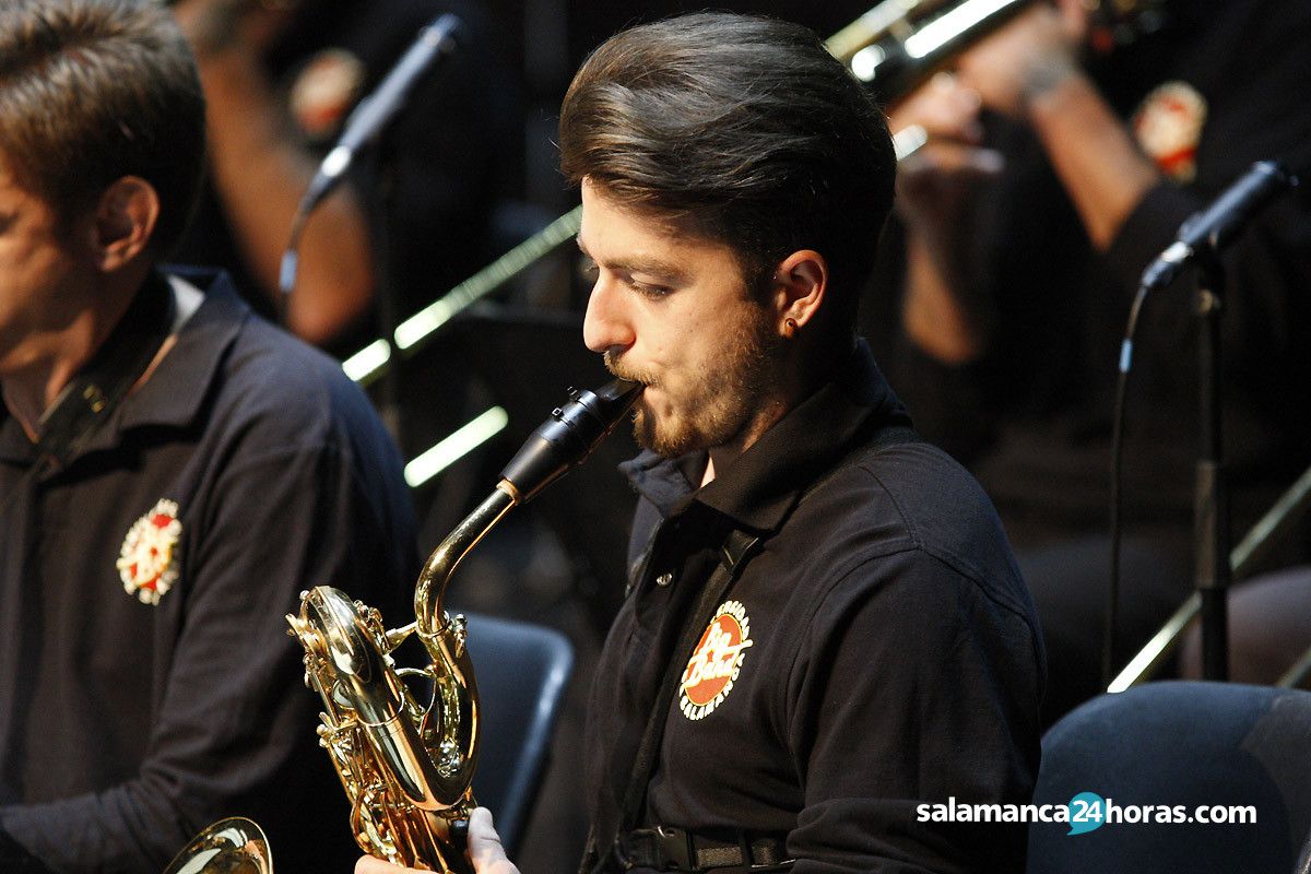  Big Band de la USAL con el saxo tenor Abrahan de Román (24) 