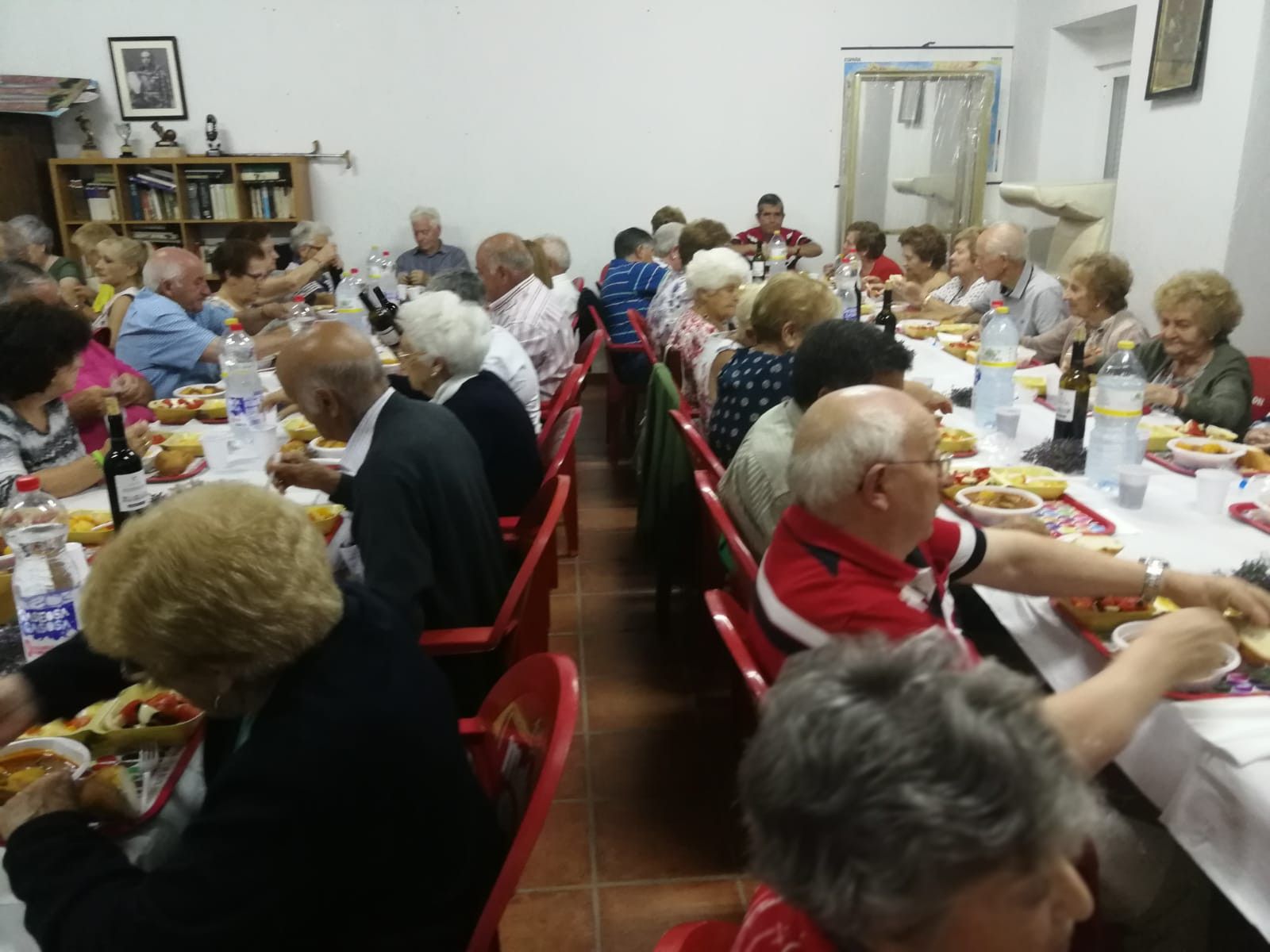  Cena de fraternidad de la cofradía de Santo Domingo en Nava de Béjar (2) 