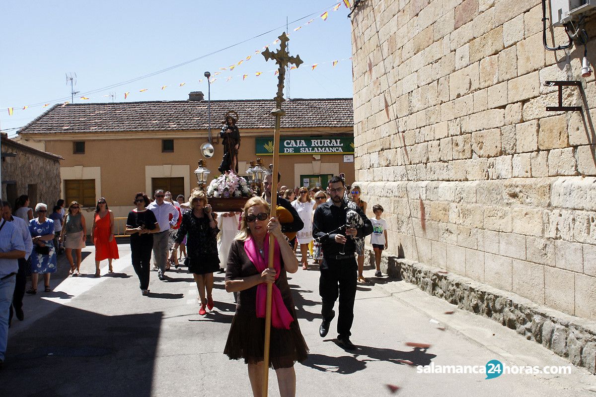  Santa Misa y procesión en honor a San Roque (11) 