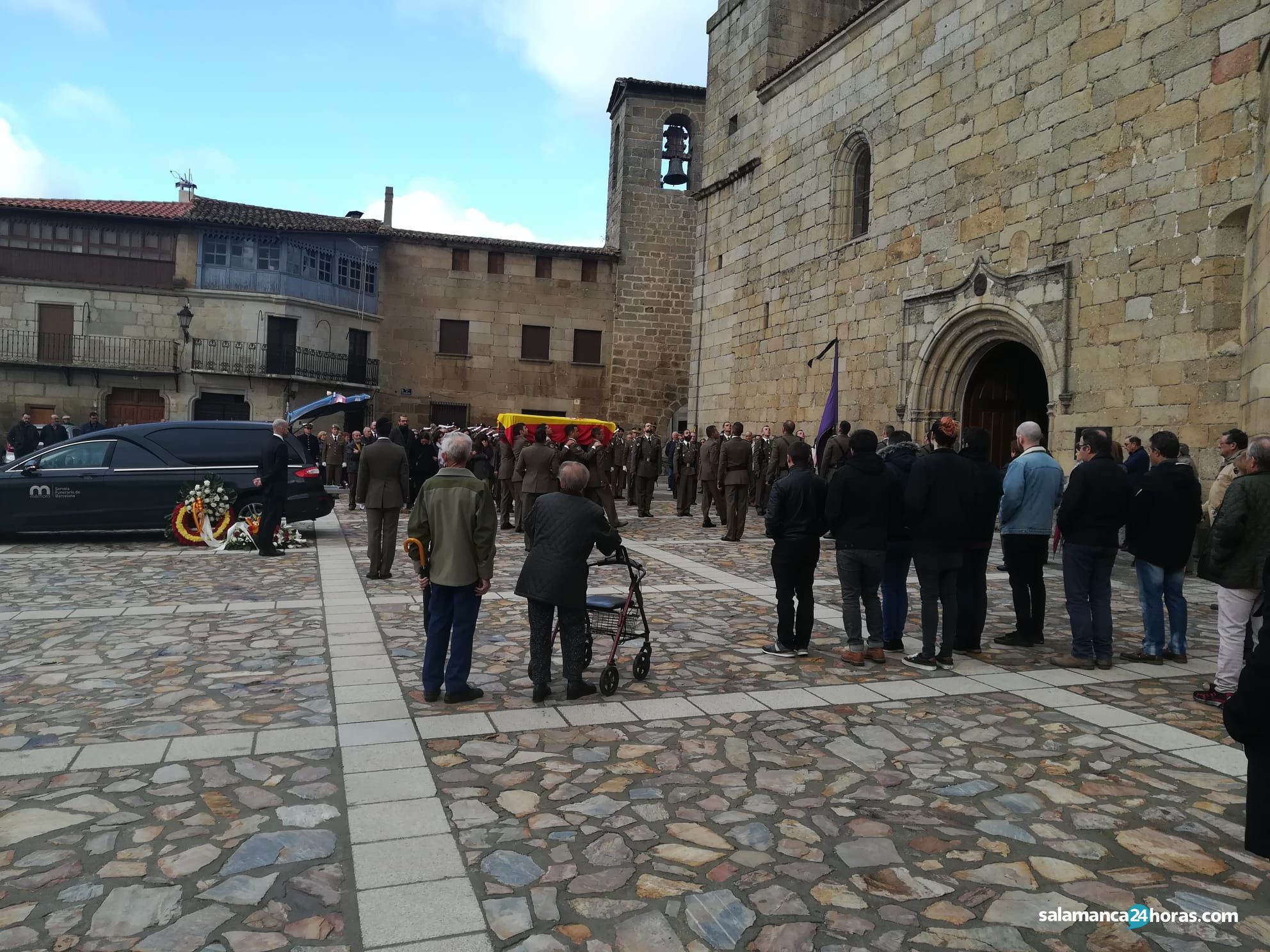  Entierro militar en San Felices de los Gallegos (4) 