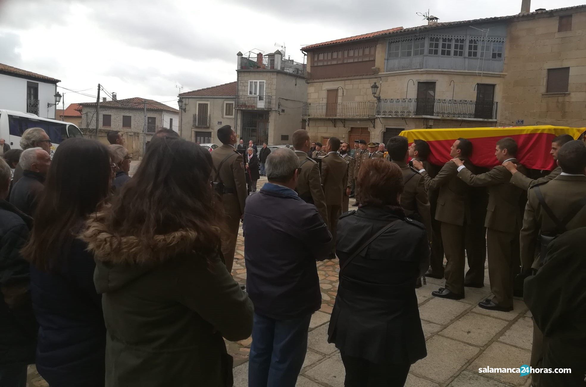  Entierro militar en San Felices de los Gallegos (2) 