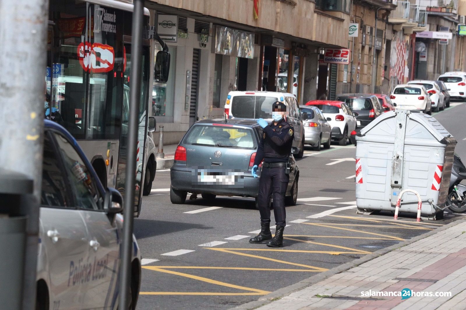  Controles Policía Local y Policía Nacional en avenida de Italia con coches por el coronavirus (23 3 2020) (8) 