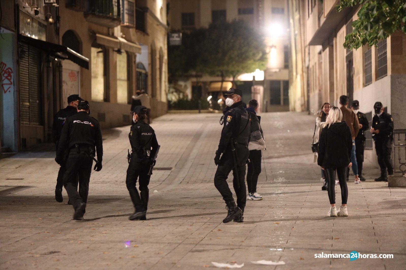  Policia nacional noche confinamiento Image 2020 10 18 at 00.03.34 (1) 