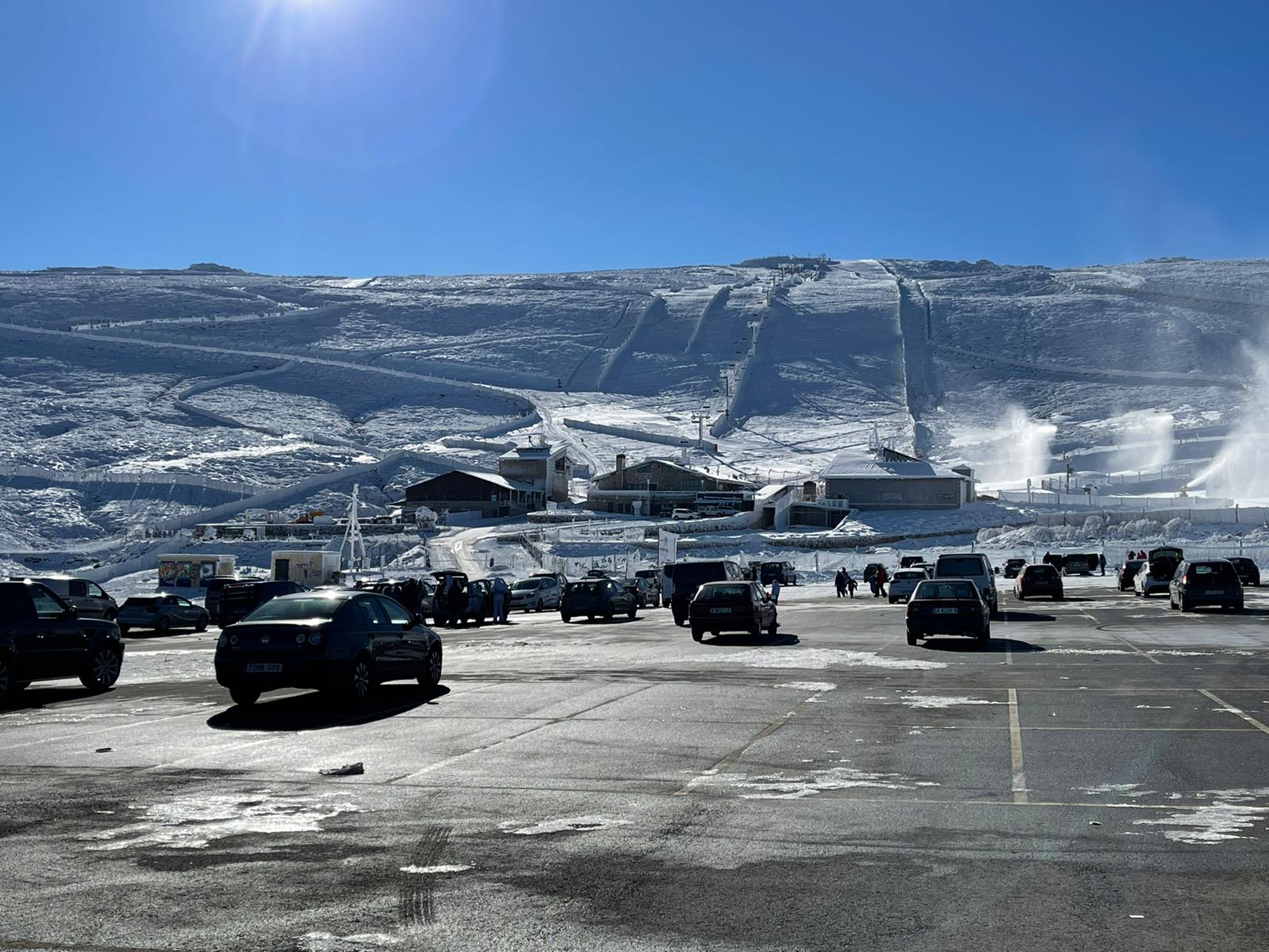 Estación de esquí de La Covatilla, en la mañana de este martes
