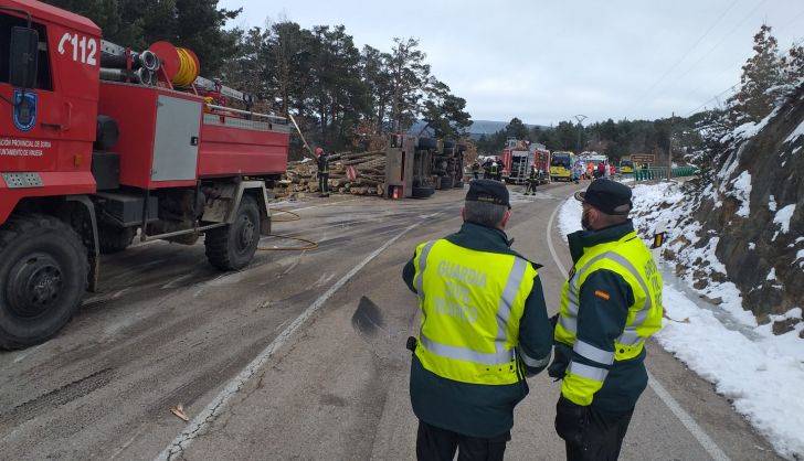 La Guardia Civil investiga las causas del accidente de tráfico registrado este jueves, 7 de enero, en Abejar (Soria)